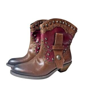 Vince‎ Camuto Women's Madalissa Leather Studded Western Boots Brown Red sz 6.5 B